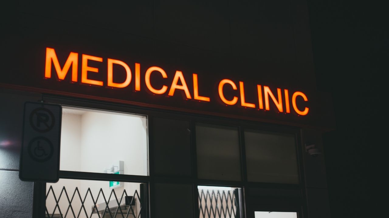 Dijital Mecrada Yayınlanan İçeriklerde Artık Doktor veya Klinik Adı Hiç Geçmeyecek mi?