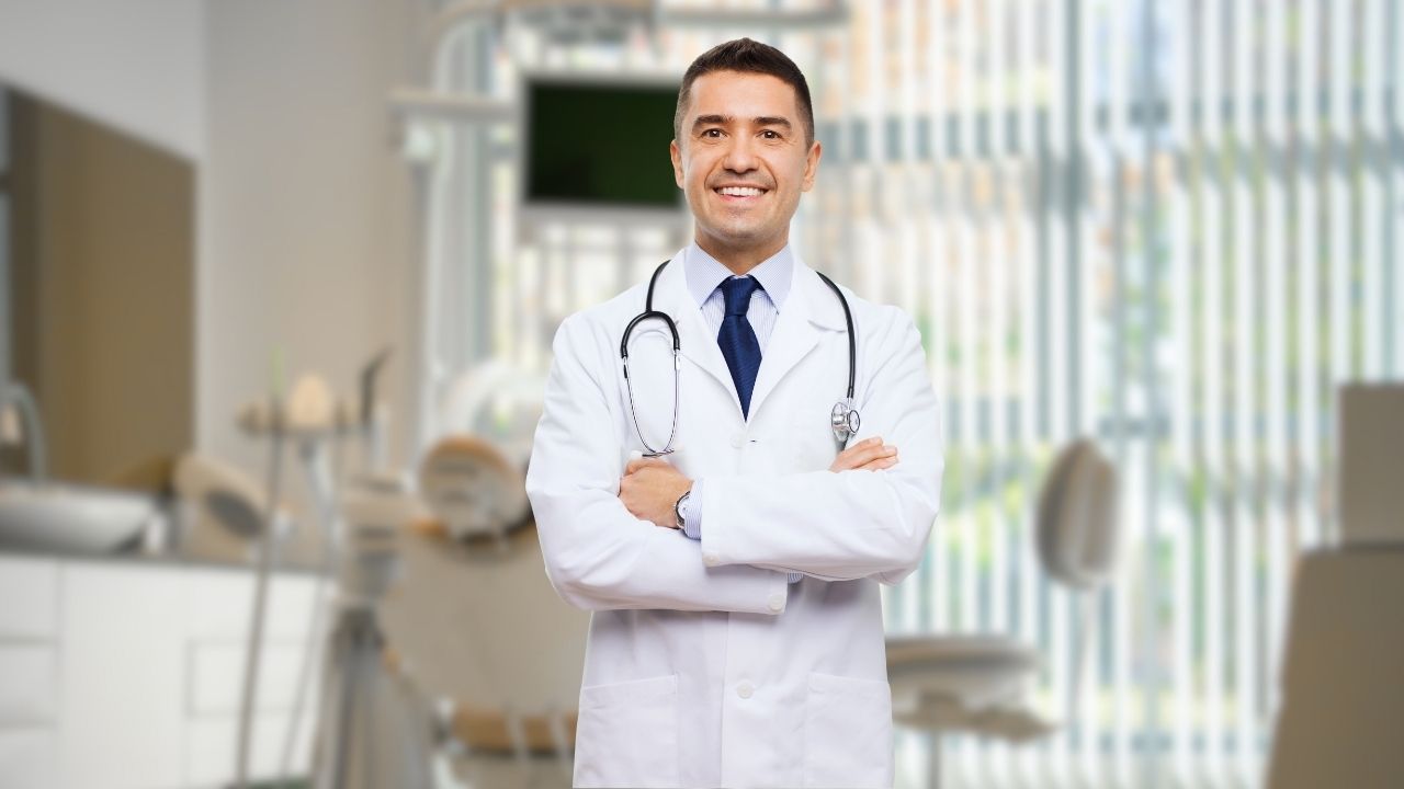Sağlıkta Reklam Yasağı! Yeni Yönetmelik Doktorları Nasıl Etkileyecek?