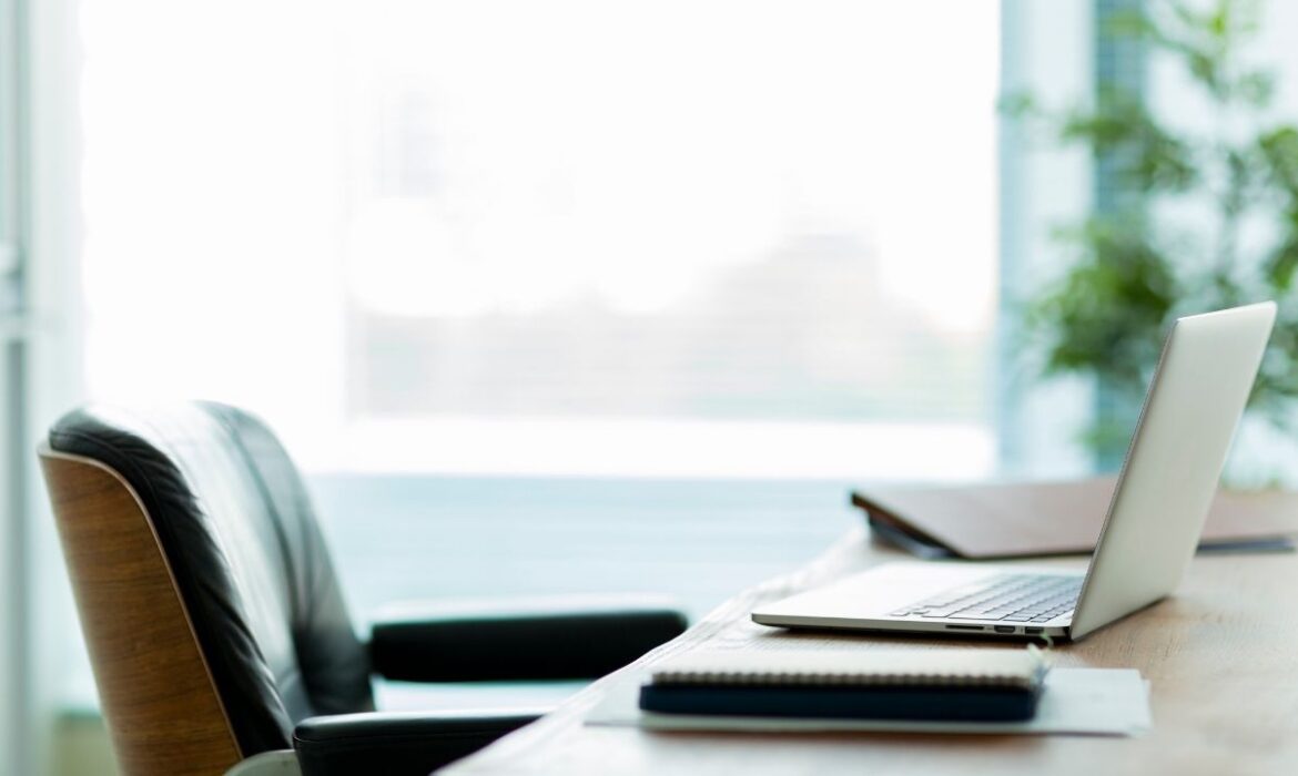 Adım Adım Etkili Basın Bülteni Nasıl Yazılır? (2025 Güncel Örnekler ve Şablonlar)